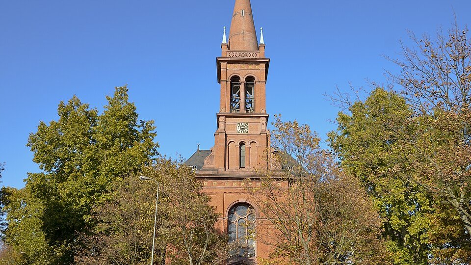 Aufnahme der Evangelische Stadtkirche Frankfurt Höchst von vorne