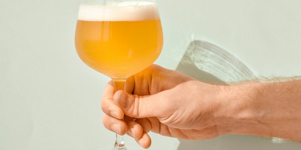 schönes Bierglas mit Craftbeer