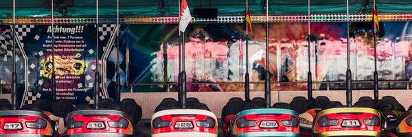 Geprakte Autoscooter Autos